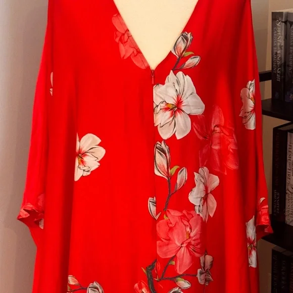 Natori Floral Red Kimono Robe - Picture 2 of 2